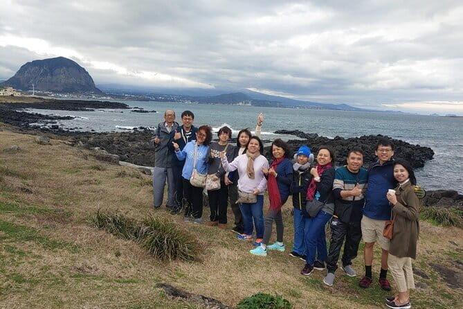 Jeju Customize Private VAN Tour of East or West or South (~8pax) - Key Points