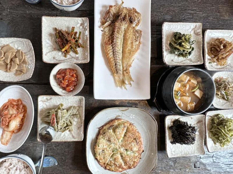 Jeju East: Small Group Healing Tour w/Woman Divers Show - Woman Divers Show at Seopjikoji