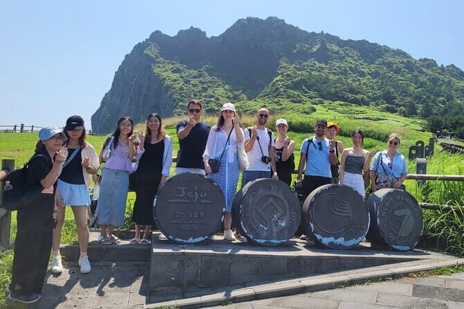 Jeju Eastern Cultural Exploration Day Tour - Experience Jeju’s East Coast in One Day