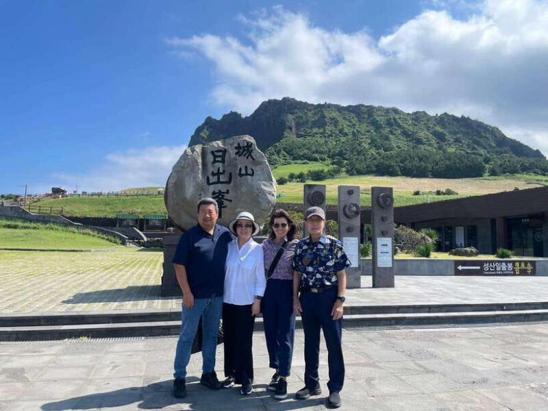 Jeju: Eastern UNESCO Sites Tour with Haenyeo Show - Key Points