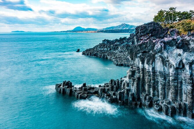 Jeju Island -Full Day Flexible Sightseeing Private (Guide tour) - Exploring Jeju Island on a Fully Customizable Private Tour