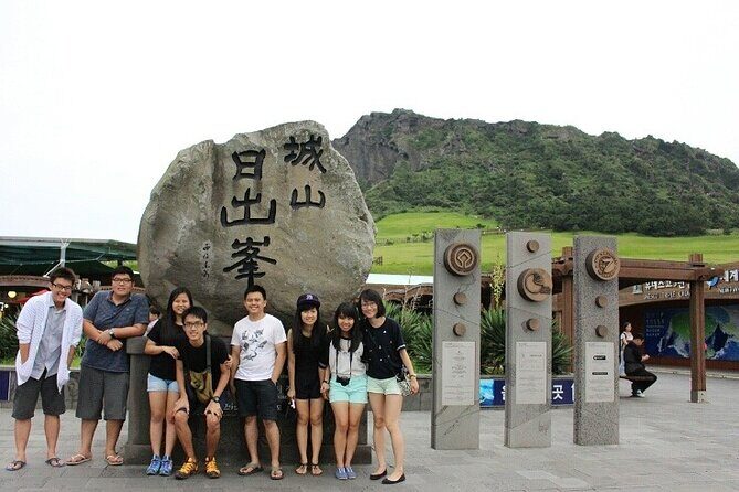 Jeju Private Day Tour- Seongsan Ilchulbong & Haenyeo performance - Discover Jeju’s Natural Wonders and Cultural Heritage