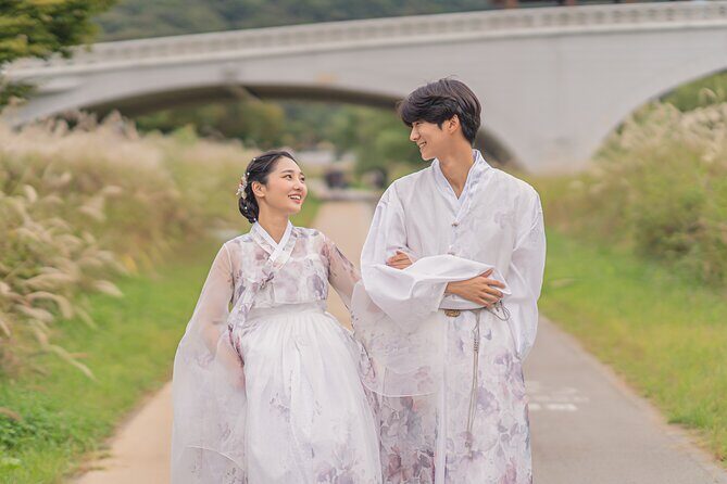 Jeonju Hanok Village Hanbok Rental Experience Hanboknam - An In-Depth Look at the Hanbok Rental Experience in Jeonju