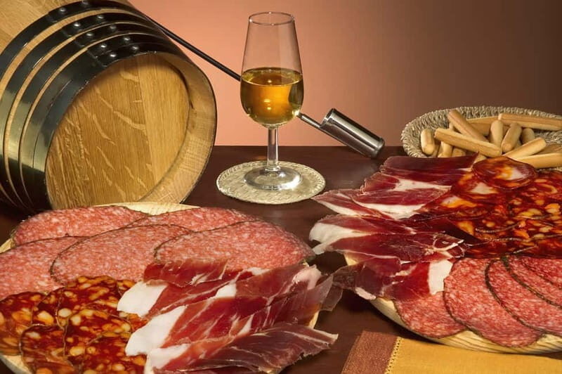 Jerez: City Tour, Flamenco Workshop with Artists and Lunch - Key Points