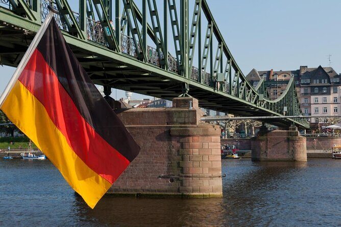 Jet Boat Tour - A Closer Look at the Jet Boat Experience in Frankfurt
