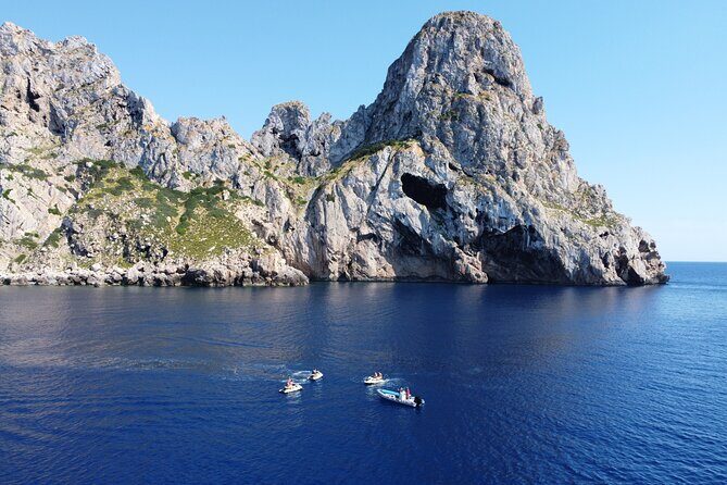 Jet ski excursion from San Antonio (Ibiza) to Es Vedrá - A Detailed Look at the Jet Ski Excursion