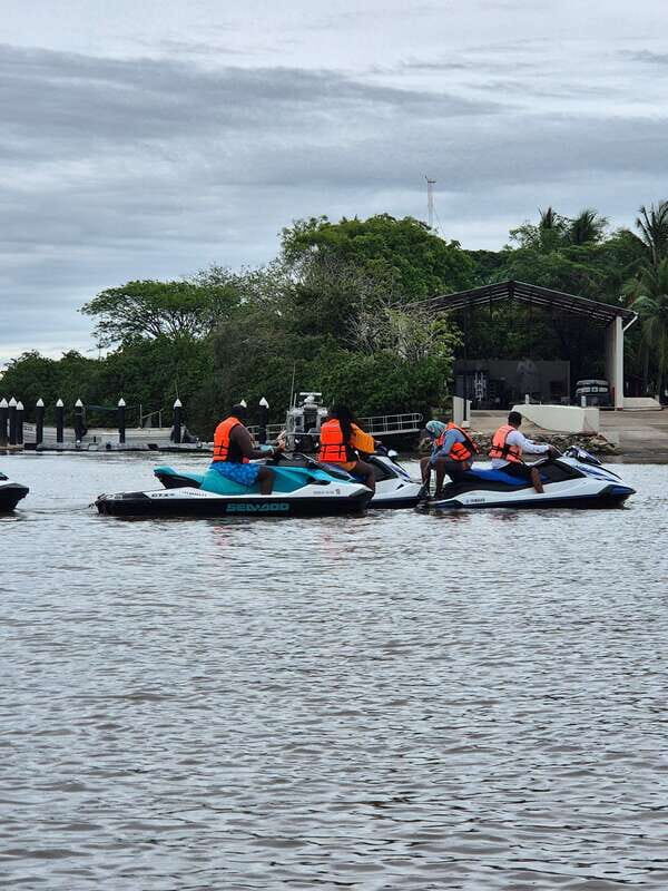 Jet ski rental puerto vallarta - Jet Ski Rental Puerto Vallarta: A Thrilling Ride Along Mexico’s Beautiful Coast