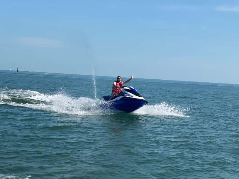 Jet-ski Tour 1 hour île de Ré - Pricing and Value Analysis