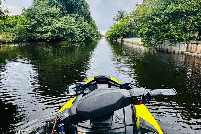 Jet Ski Tour at Lake Osborne  Guided Adventure, West Palm Beach - What Makes This Tour Stand Out?