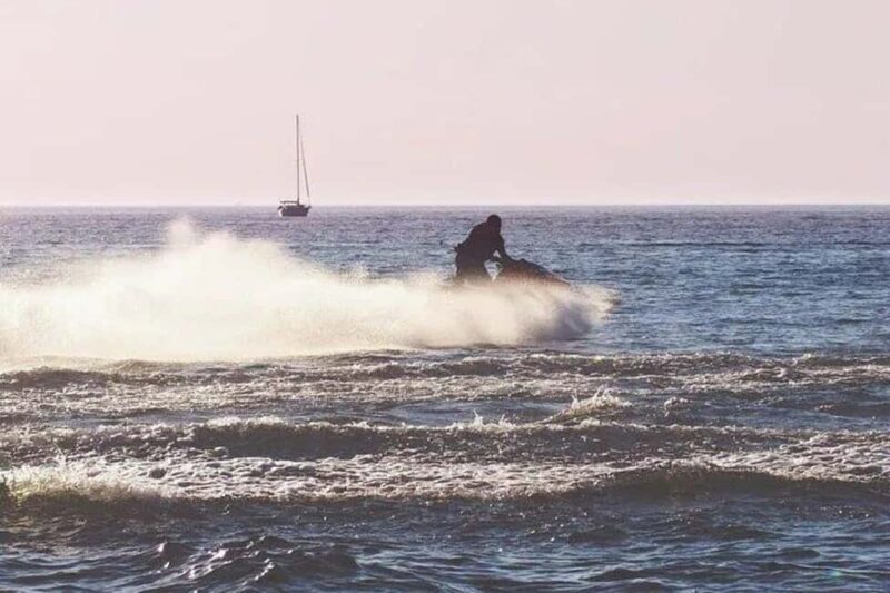 Jet Skiing in Mirissa - Key Points