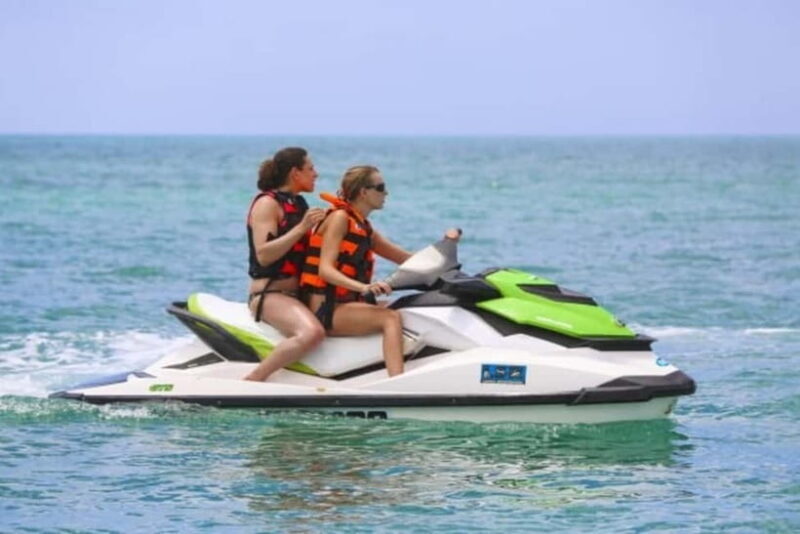 Jet Skiing in Pasikudah - Key Points
