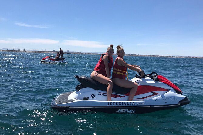 Jetski in Valencia for 30 minutes for 1 or 2 people - Key Points