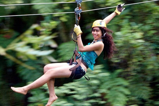 Jewel Of Fiji Day Tour from The Marriot & Shangri-La Resort - Navigating the Navua River: A Scenic Boat Journey