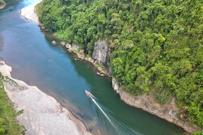 Jewel Of Fiji Day Tour from The Marriot & Shangri-La Resort - Visiting the Village: Tradition and Hospitality