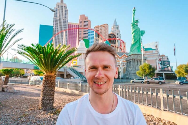 Jewish History Private Walking Tour of the Las Vegas Strip - An In-Depth Look at the Jewish Heritage Tour of the Las Vegas Strip