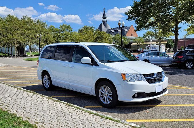 JFK Airport XL Mini Van Transport To Times Square New York - Why It’s a Good Deal