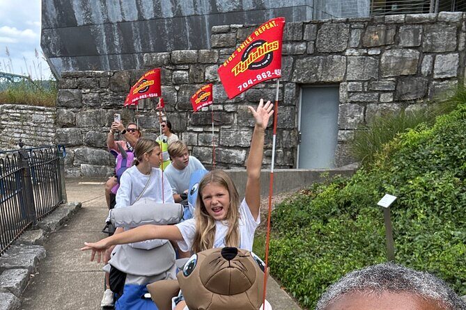 Jingle Bell Rides Holiday Lights Rydables Tour - A Close Look at the Tour Itself