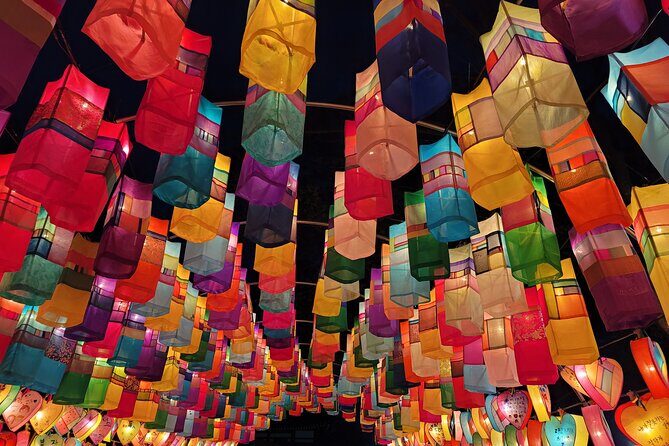 Jinju Namgang Yudeung Festival Bus tour from Busan - Who Should Consider This Tour?