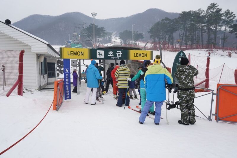 Jisan Forest Resort: Ski Full-Day Tour or Shuttle from Seoul - Guides and Support