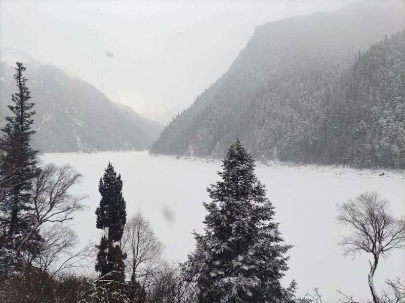 Jiuzhaigou: 3-Day Tour with Bullet Train Transfers - Key Points