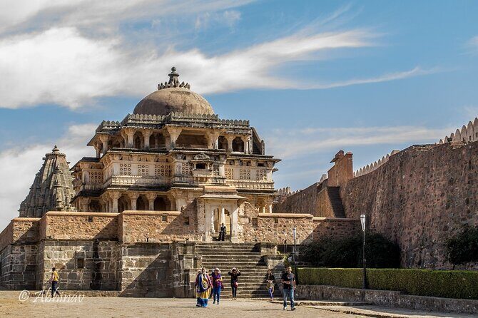 Jodhpur to Udaipur Drop via Ranakpur and Kumbhalgarh Fort - Exploring Rajasthan’s Heritage on a Private Transfer