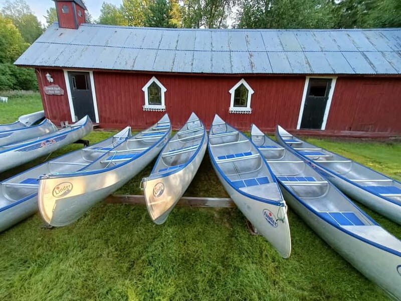 Johannisholm: Guided Canoe Tour on Lake Venjanssjön - A Detailed Look at the Canoe Tour Experience