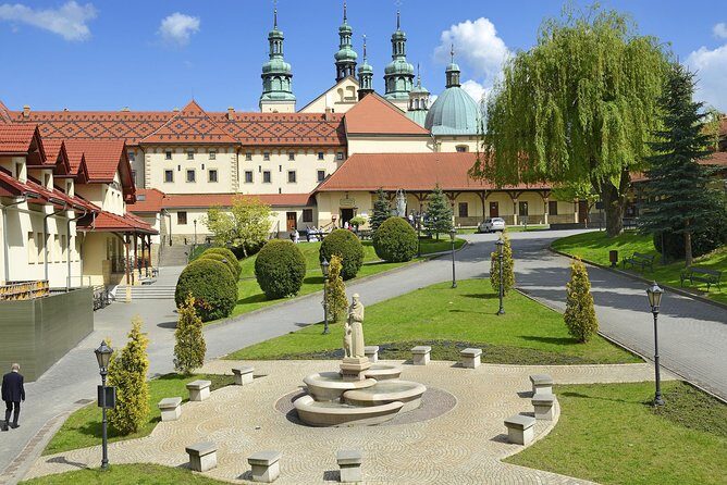 John Paul II Route Guided Tour With Private Transport - Key Points