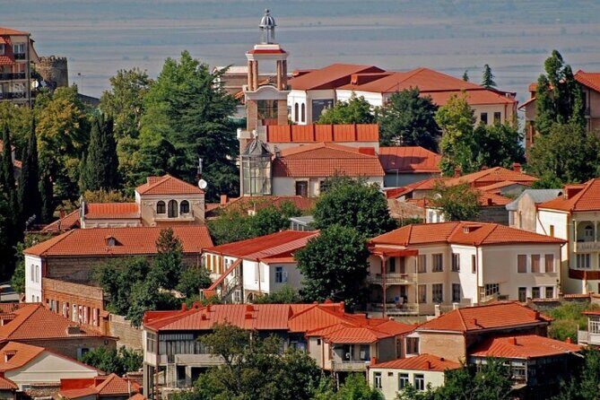 Join in group tour-transfer from Yerevan to Tbilisi or vice versa - A Complete Look at the Yerevan to Tbilisi Transfer Tour