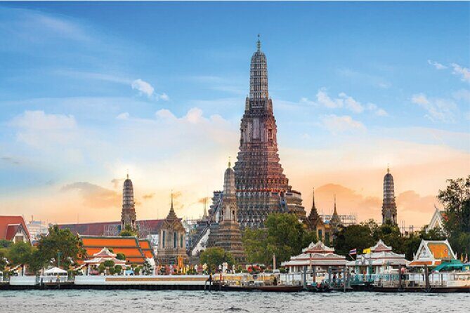 Journey along the Chao Phraya River 1-Hour Boat Charter - Key Points