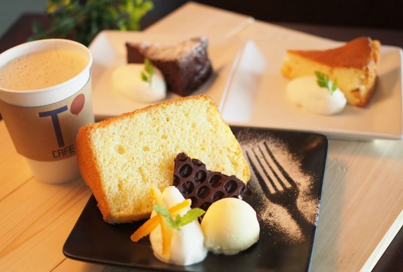 JR Tower Observation Deck T38 Ticket in Hokkaido - Make the cafe part of the visit