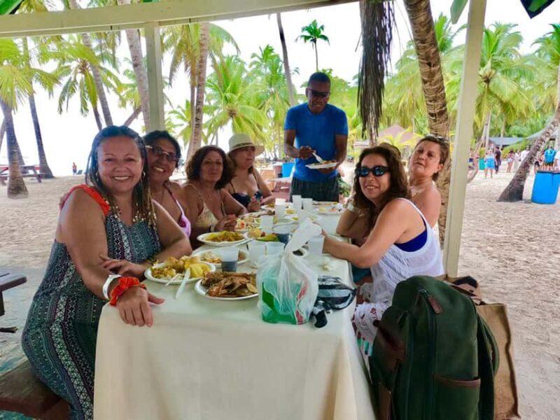 Juan Dolio: Saona Island Full-Day Tour with Lunch & Drinks - Additional Practical Tips