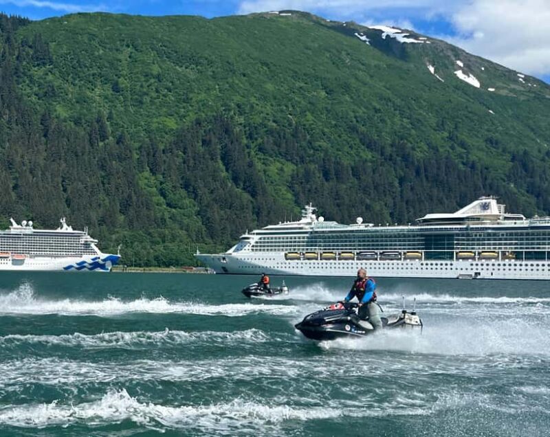 Juneau: 3-hour jet ski glacier view and whale watch - Key Points