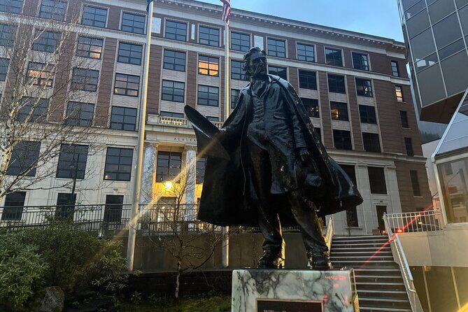 Juneau Ghost Walk: Explore Alaska's Haunted Capital - A Detailed Look at the Juneau Ghost Walk Experience