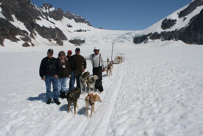 Juneau Helicopter and Dogsledding with Added Glacier Landing - Discover the Ultimate Alaska Adventure: Helicopter Flights & Dogsledding on Glaciers