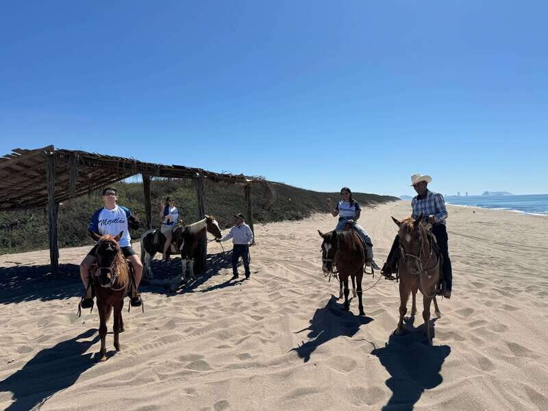 Jungle and beach horseback ride + lunch + mezcal - Key Points