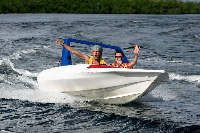 Jungle Tour In Cancun, drive a speedboat through the lagoon with your companion - Key Points