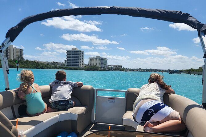 Jupiter 2Hr Sightseeing Charter on the Intracoastal Waterway - A Detailed Look at the Jupiter 2-Hour Waterway Tour