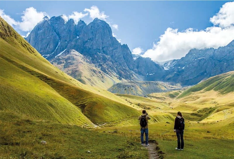 Juta: One Day Trip Hiking Towards Chaukhi Mountains - A Detailed Look at the Tour Experience