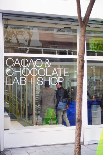 KAIACAO Bean to Bar and Design your own chocolate experience - A Close Look at the Experience