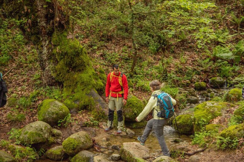 Kalabaka: Meteora Small-Group Hiking Tour w/ Monastery Visit - Key Points