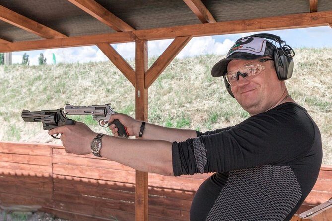 Kalashnikov, Pistol & Sniper Rifle Shooting in BratislavaShootingClub PLUS - A Hands-On Shooting Experience in Bratislava: What You Can Expect
