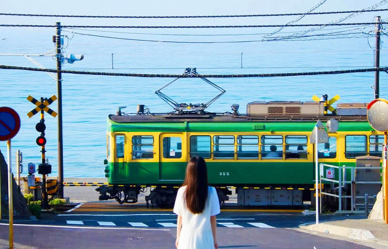Kamakura Daibutsu & Enoden & Kamakura High School & Enoshima & Tsurugaoka Hachimangu One-Day Tour - Enoshima: shrines, sea air and a long walk