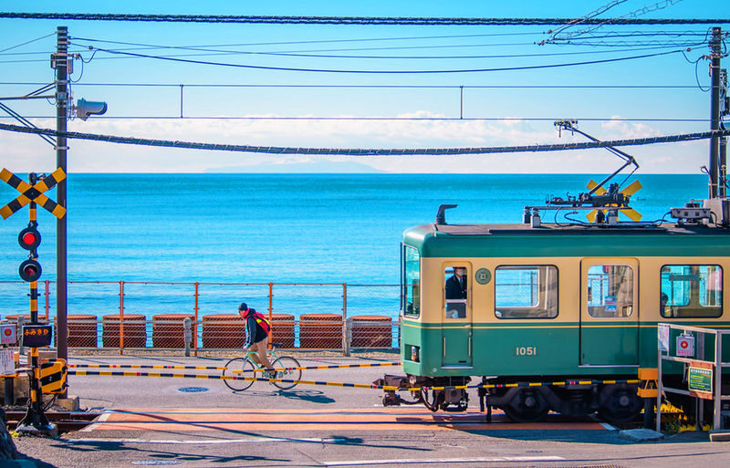 Kamakura Day Trip | Kamakura Great Buddha, Enoden (including train ticket), Shonan Sea View at Kamakura Kokomae Station, Enoshima Walk, Tsurugaoka Hachimangu Shrine (Departure from Tokyo) - The details worth knowing