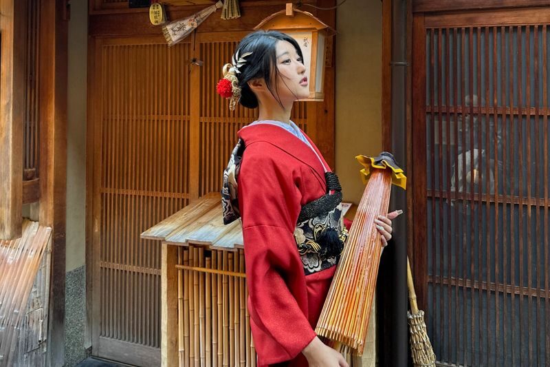 Kamakura, Japan | Popular Kimono Rental Experience (by Rika Wafuku) - Should you book the Kamakura kimono rental?