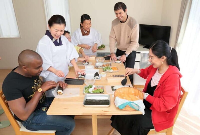Kamakura: Sushi Roll Bento Cooking Class - Key Points