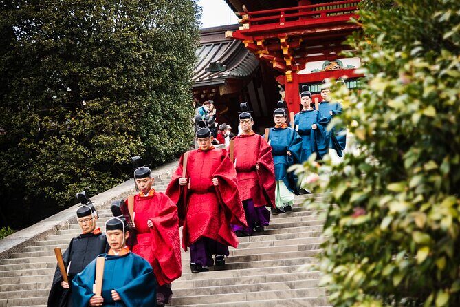 Kamakura Tour with Pro Photographer: Tsurugaoka Hachimangu shrine - Frequently Asked Questions