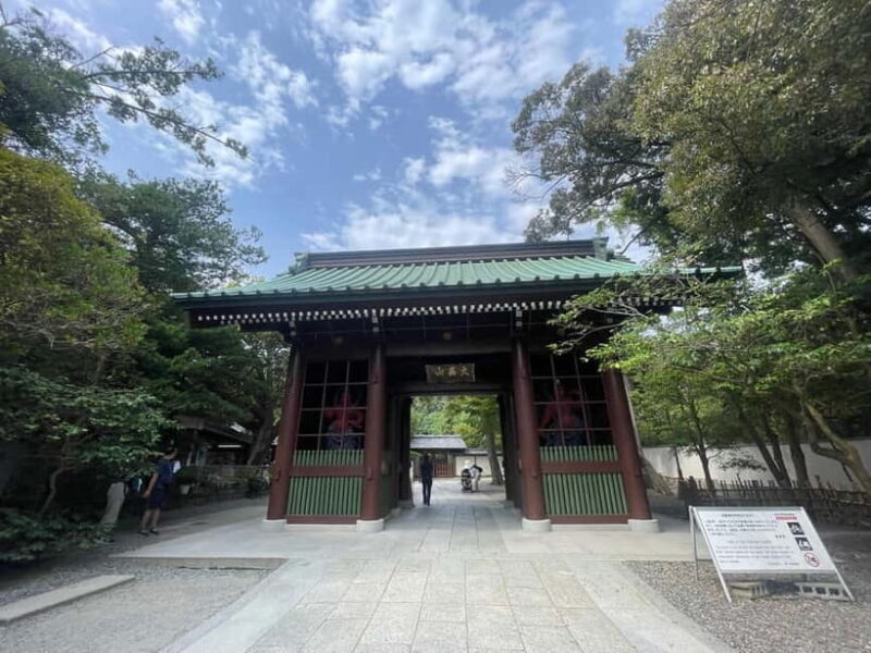 Kamakura: Visit Daibutsu and shopping experience - Why This Tour Works