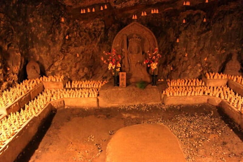 Kamakura: Visit the Great Buddhas & Mysterious Cave Temple - Kamakura: Visit the Great Buddhas & Mysterious Cave Temple