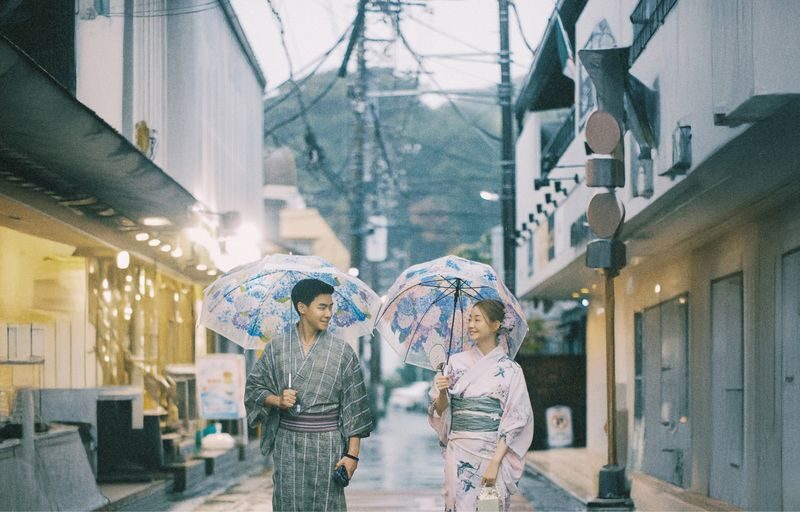 Kamakura Yukata/Kimono Experience & Photo Shoot Kamakura HANKA - A traditional outfit, with Kamakura just outside the door