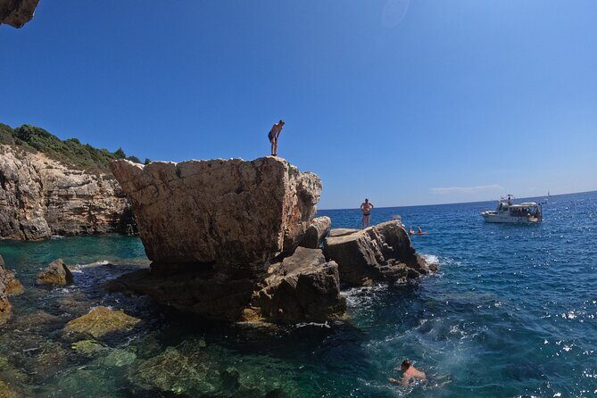 Kamenjak Nature Park: Kayak Tour with Snorkeling & Cave Exploring - A Detailed Look at the Kamenjak Kayak Tour